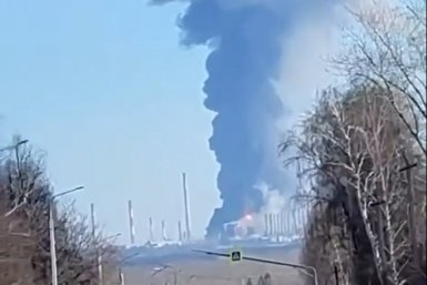 Пожар на заводе Скриншот из видео с места происшествия