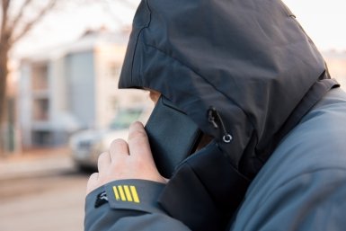 Психотерапевт объяснил, как не стать легкой жертвой мошенников