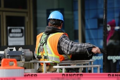 Психолог назвал категорию россиян, которых от выгорания не спасет смена работы