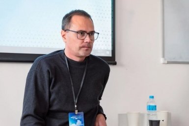 Писатель Василий Авченко ИА PrimaMedia