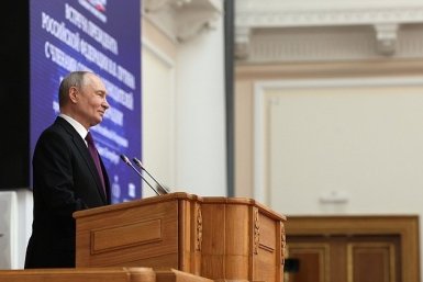 Владимир Путин поддержал решение реструктурировать бюджетные кредиты регионов kremlin.ru