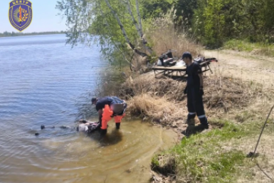 Тело мужчины у воды нашли рыбаки в Приамурье