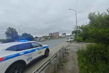 Водитель из Артёма врезался в леера и получил тяжёлую черепно-мозговую травму пресс-служба УМВД России по Приморскому краю
