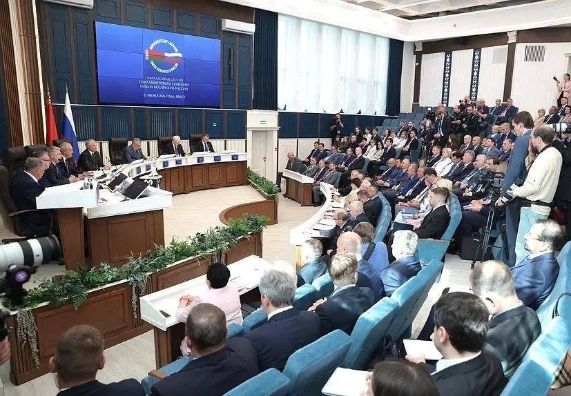 Виктор Пинский – Депутаты всего мира должны противостоять попыткам оправдать нацизм  Пресс-служба ВКП